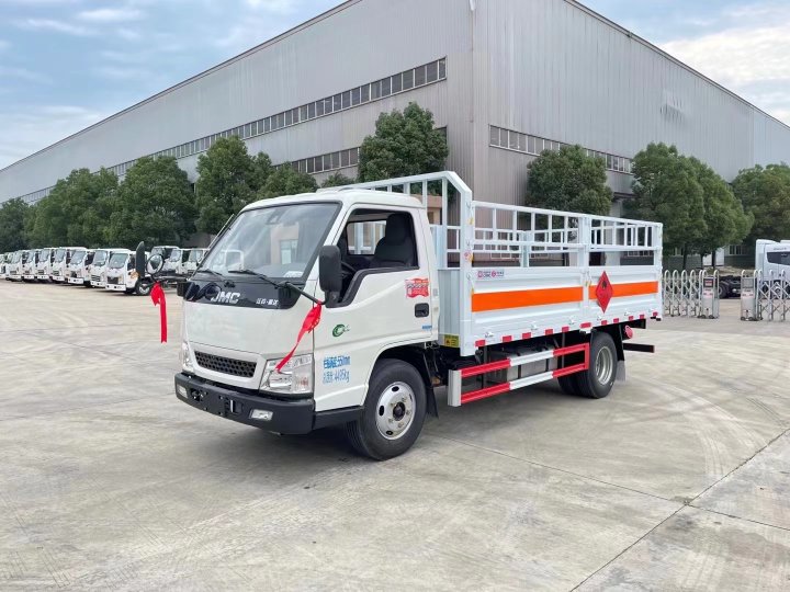 國六江鈴順達藍牌4.15米氣瓶運輸車