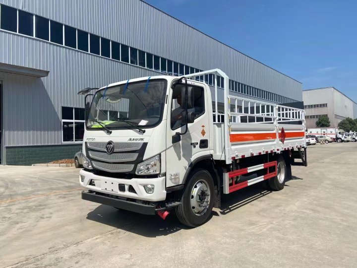 福田歐馬可5.2米氣瓶運輸車/7噸