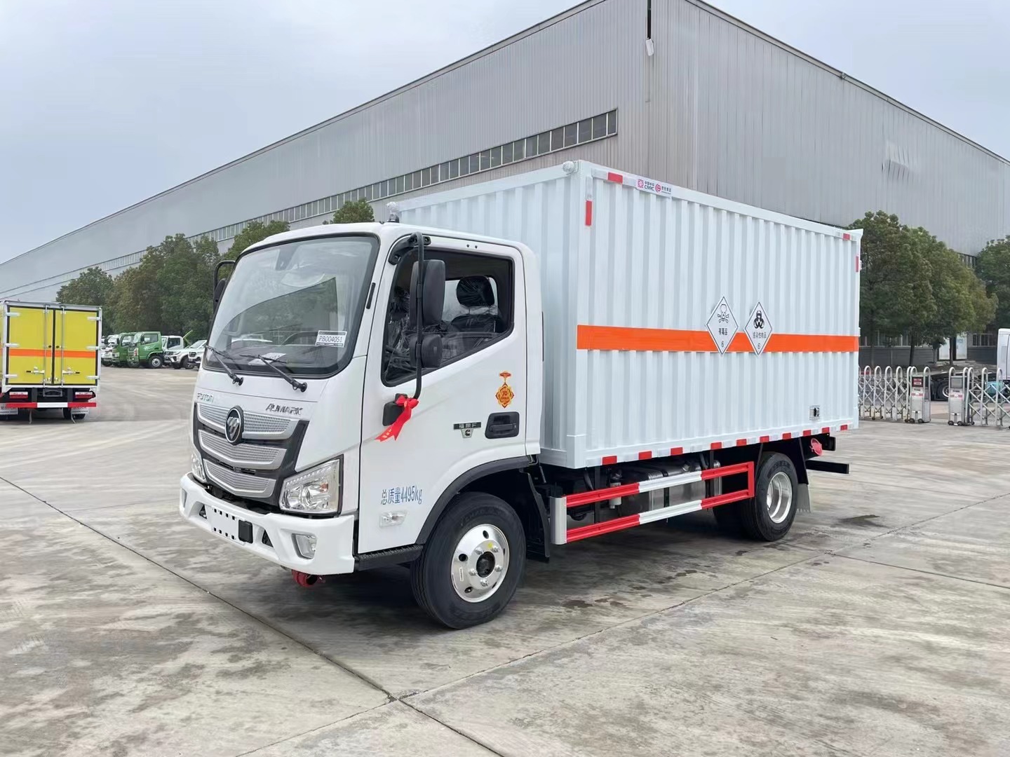 福田歐馬可4.2米藍牌毒性和感染性物品廂式運輸車